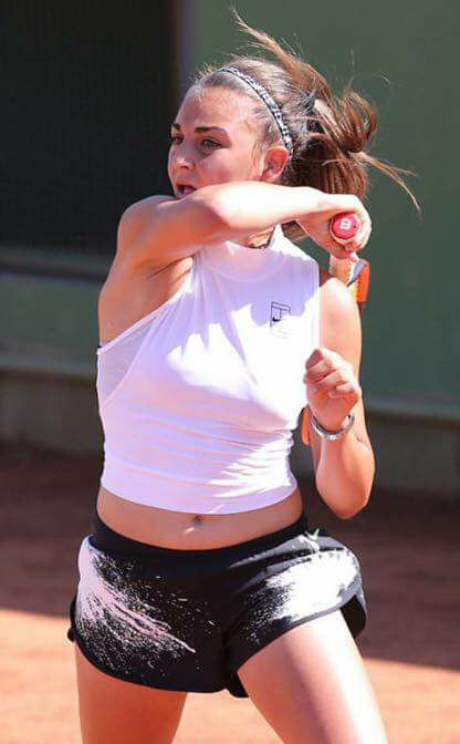 MONDO ACCADEMIA. L’Accademia Tennis Napoli festeggia Lorenza Cuomo: primi punti mondiali ITF Junior