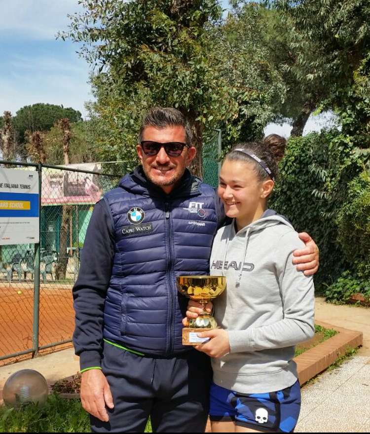ACCADEMIA DIECI E LODE. Simona Caputo domina il Terza dello Junior 24 Napoli e l’Accademia sale a 10 vittorie (e 12 finali) nel 2018
