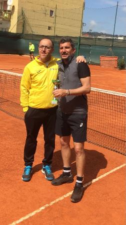 VITA DA ACCADEMIA.  Mauro Sarnella domina il Gran Prix Campania Vet: conquistato anche il Memorial Luigi Ciotola all’Euro Pianura. E’ la vittoria n.15 dell’Accademia Tennis Napoli (15 anche le finali).